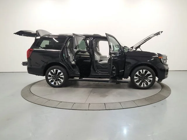Used 2025 Black Ford Platinum image 17