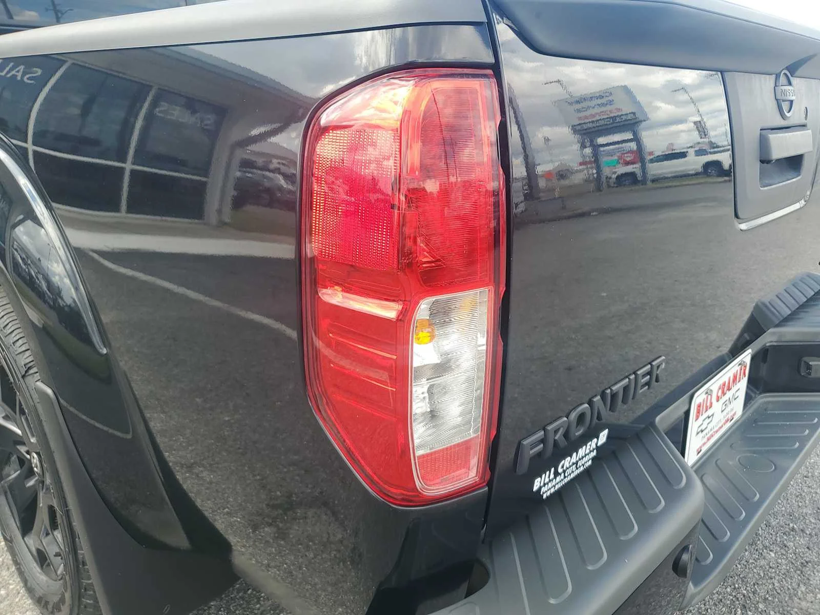 Used 2020  Nissan SV image 4