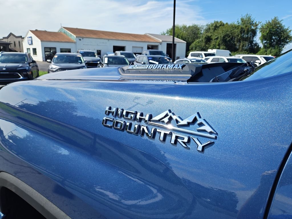 Used 2024 Blue Chevrolet High Country image 27