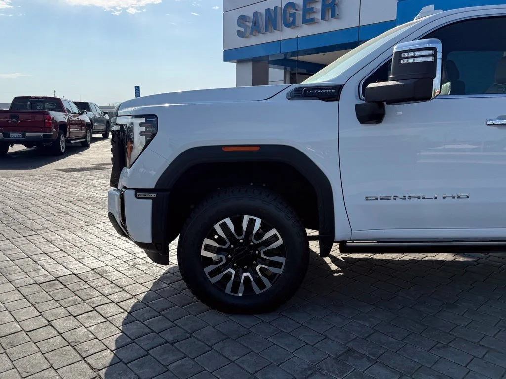 New 2026 Summit White GMC Denali Ultimate image 5