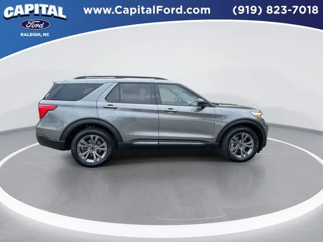 Used 2022 Gray Ford XLT image 9