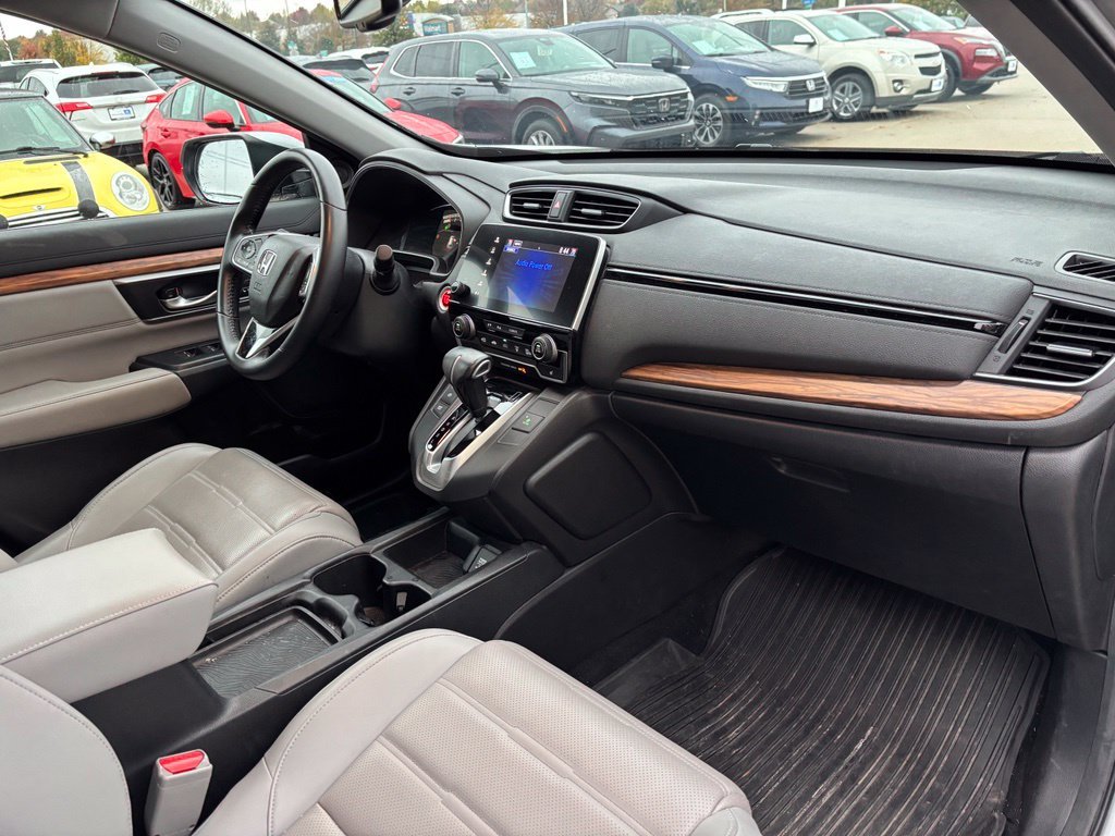 Used 2018 Silver Honda EX-L image 19