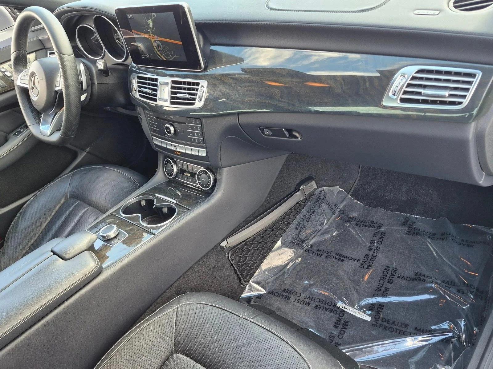 Used 2015 White Mercedes-Benz CLS 400 image 19