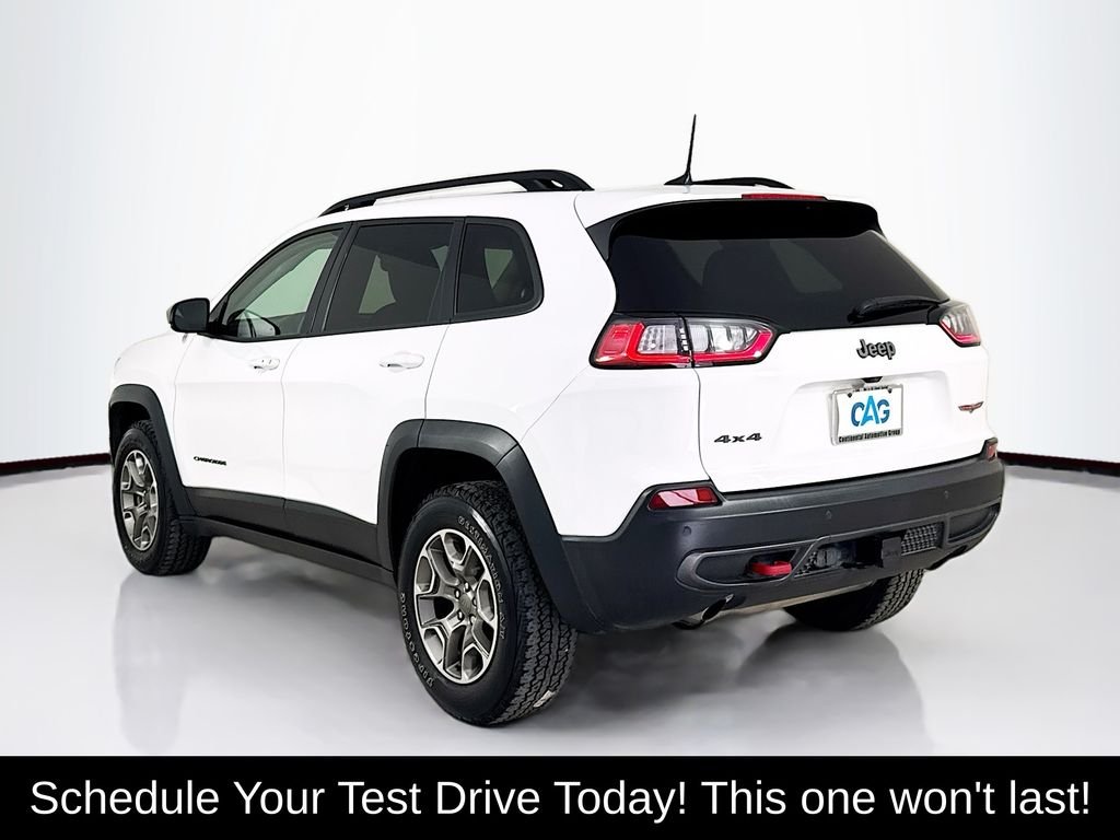Used 2022 Bright White Clearcoat Jeep Trailhawk image 6