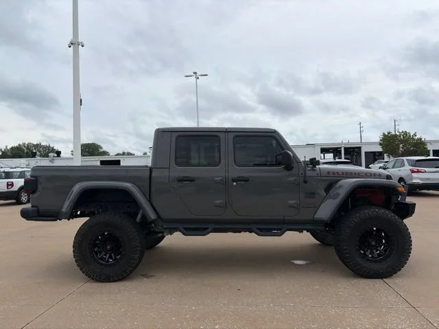 Used 2020  Jeep Rubicon image 2