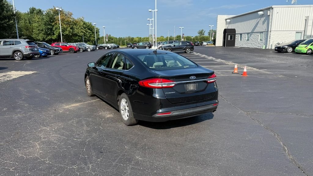 Used 2018 Shadow Black Ford S image 4