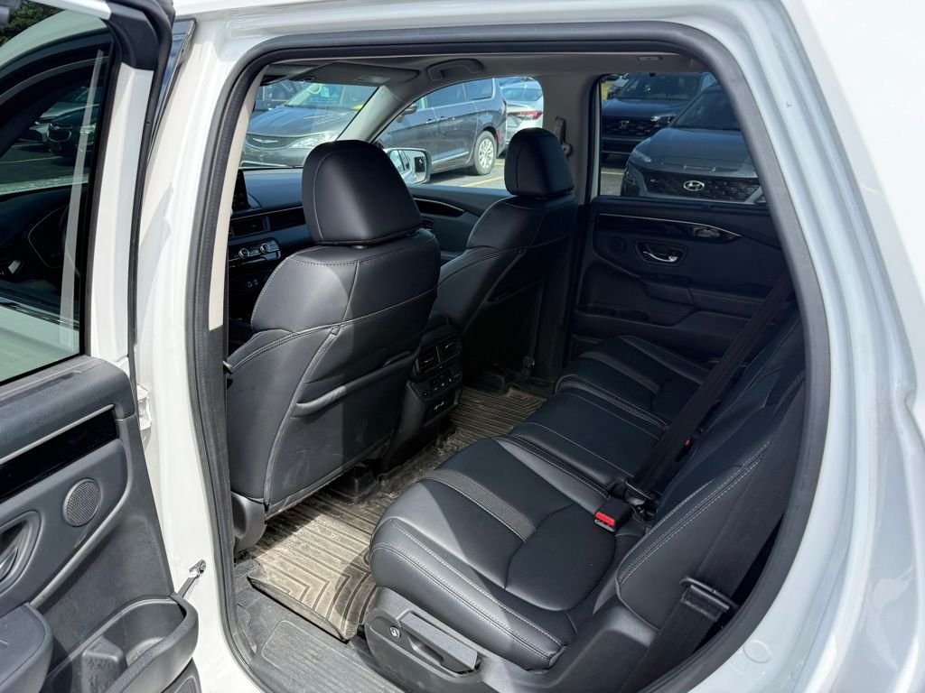 2023 Honda Pilot Touring - Photo 7