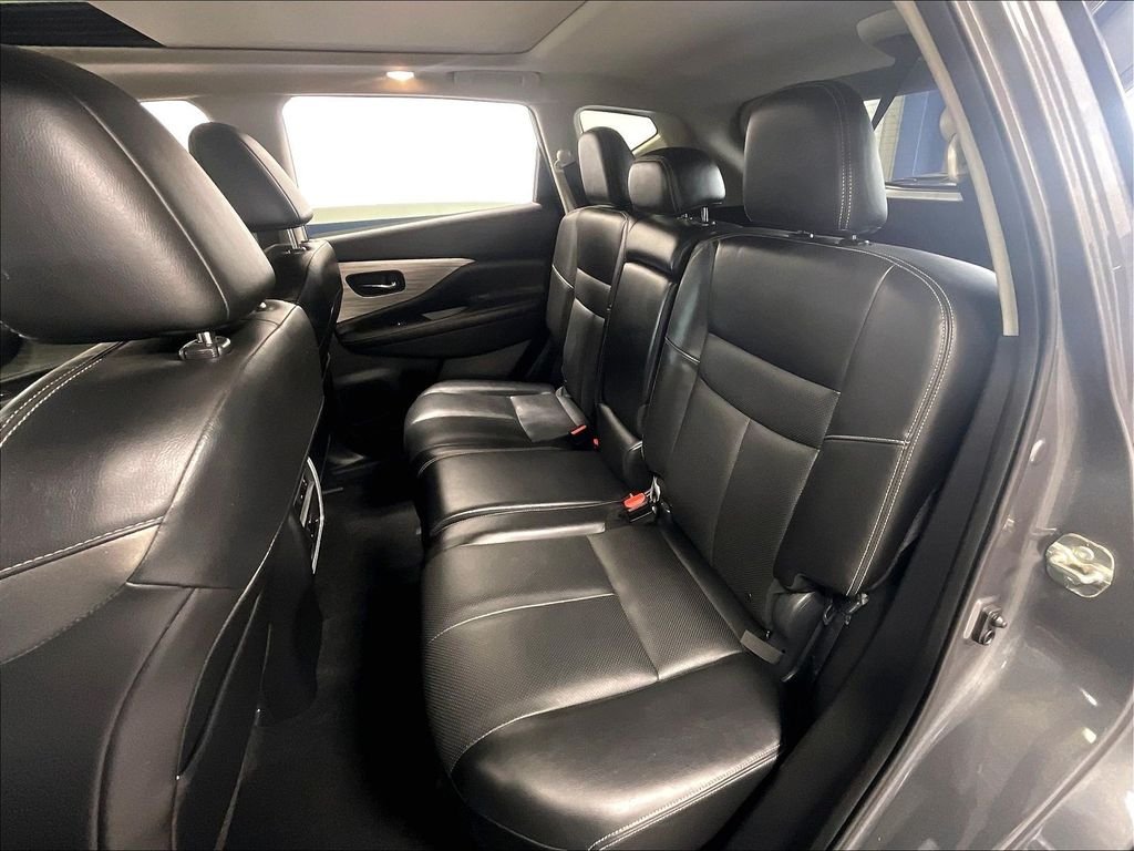 Used 2018 Gray Nissan SL image 15