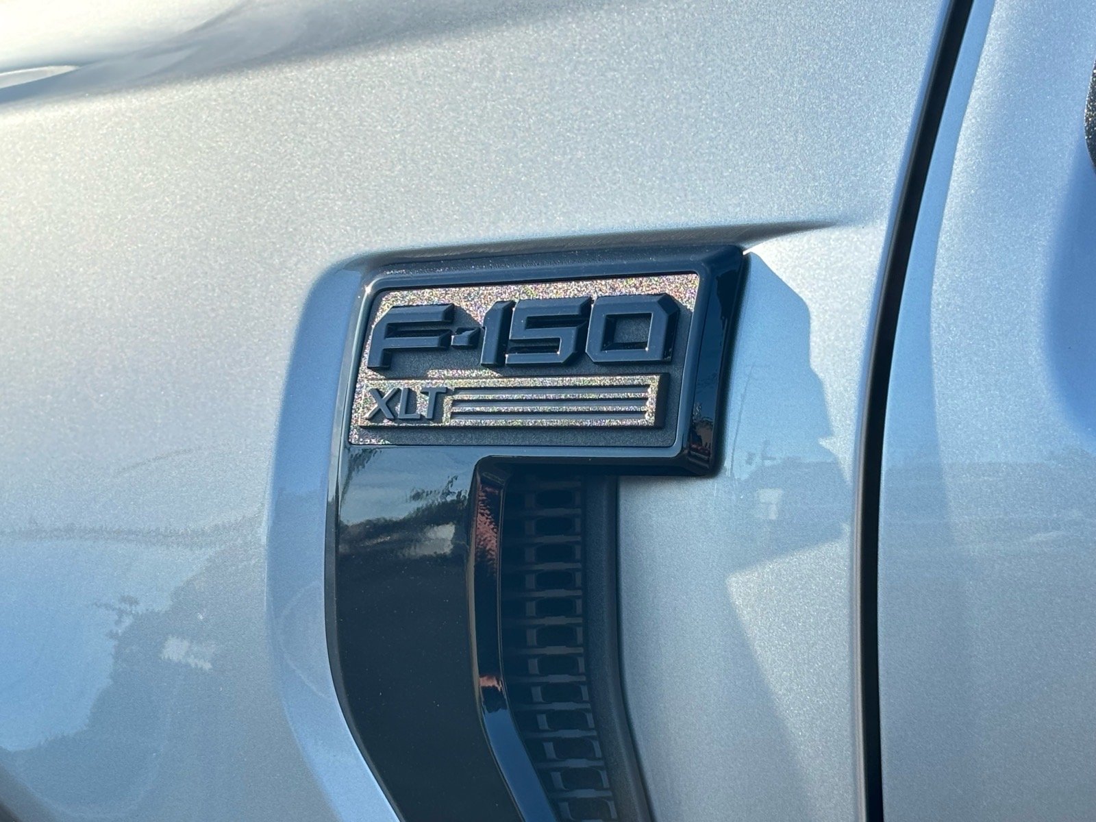 Used 2023 Iconic Silver Ford XLT image 21