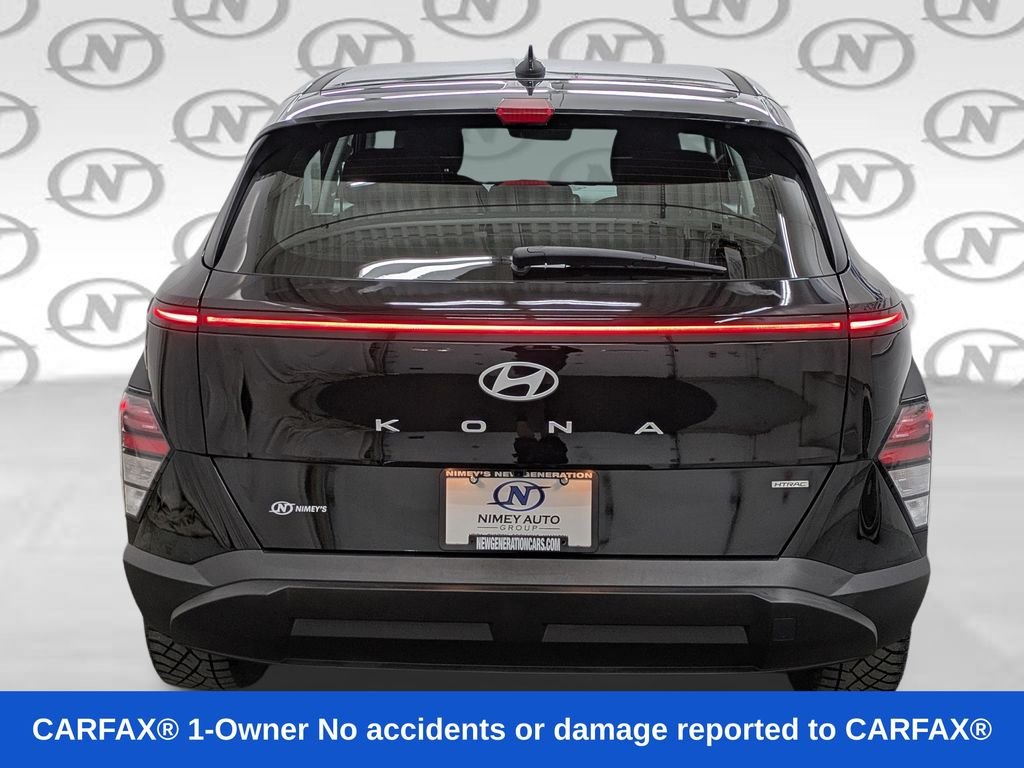 Used 2024 Black Hyundai SE image 27