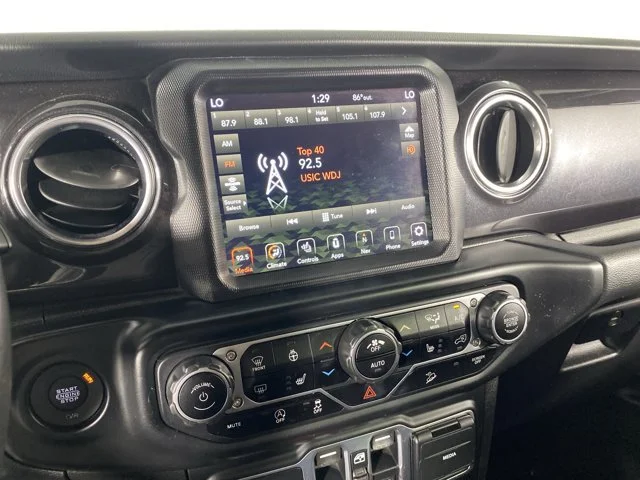 Used 2020 White Jeep Unlimited Sahara Altitude image 29