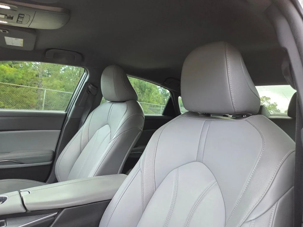 Used 2021 Beige Toyota XLE Plus image 23