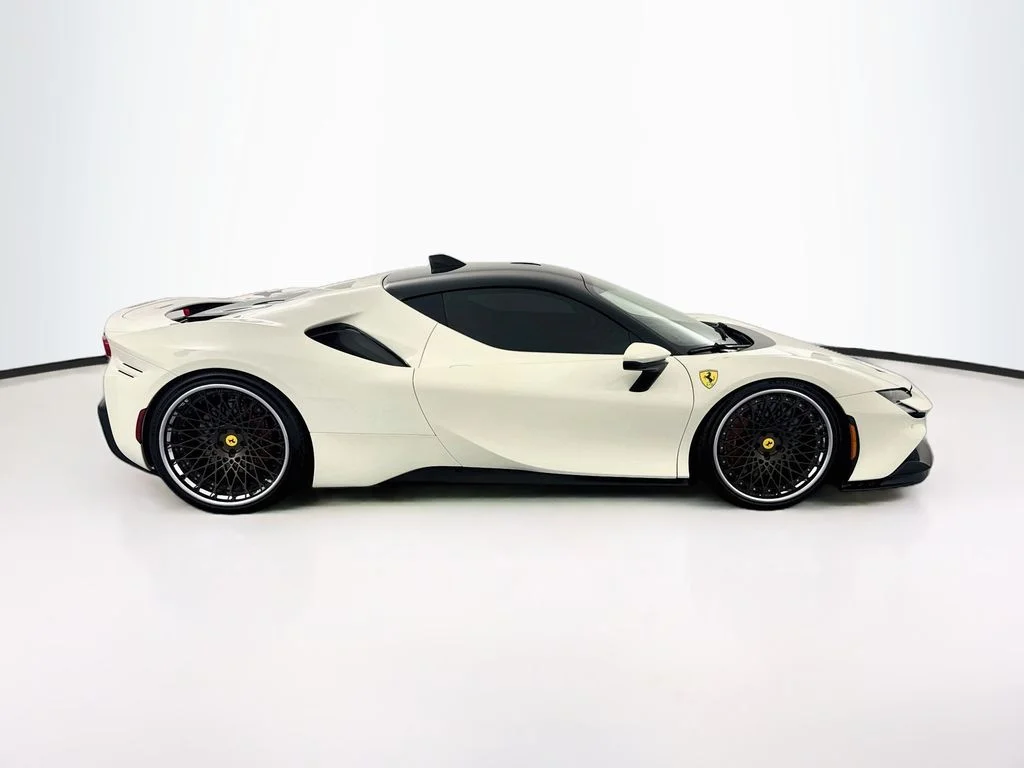 Used 2022 Bianco Avus Ferrari Base image 4