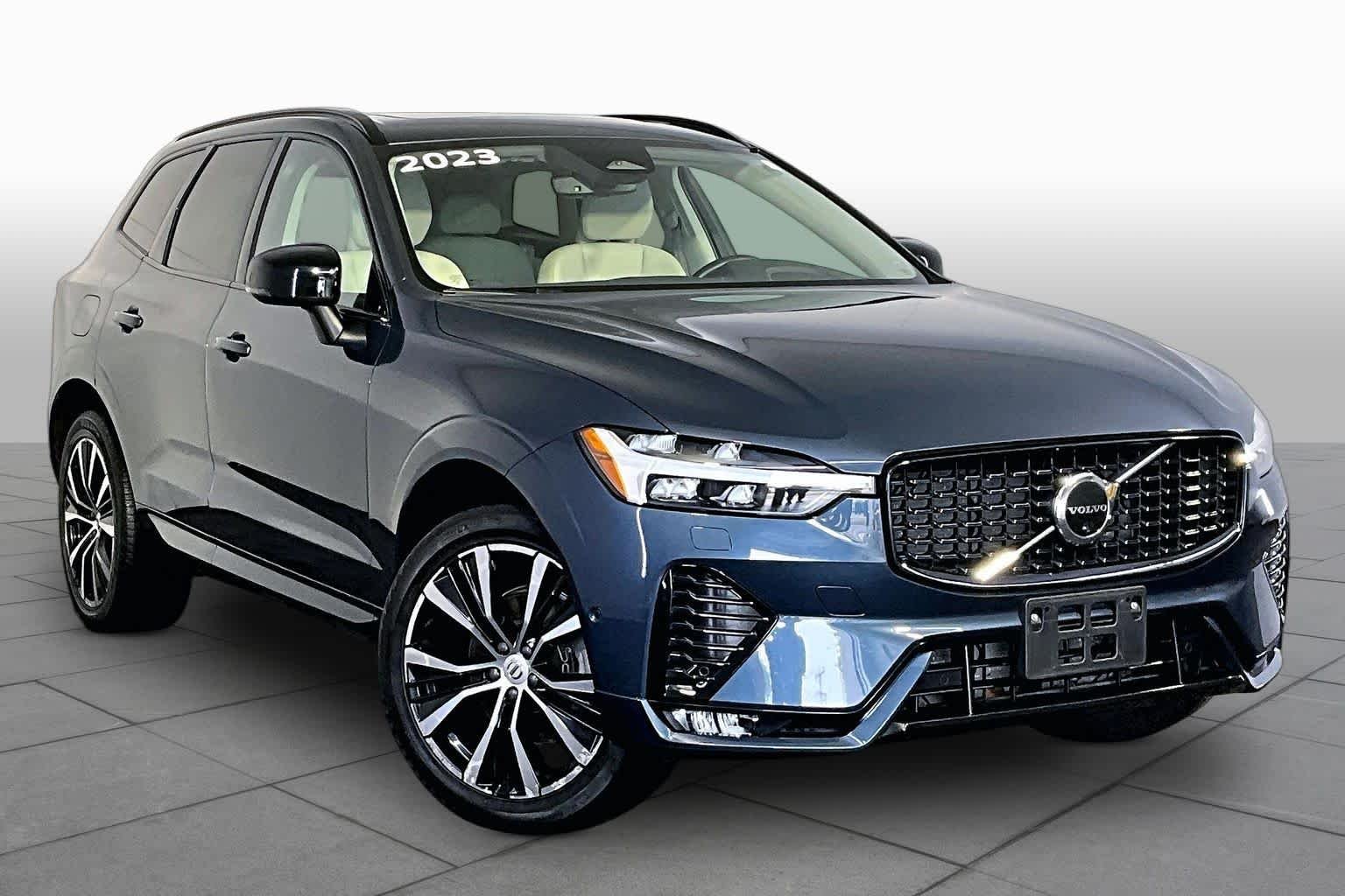 Pre-Owned 2023 Volvo XC60 Plus Dark Theme