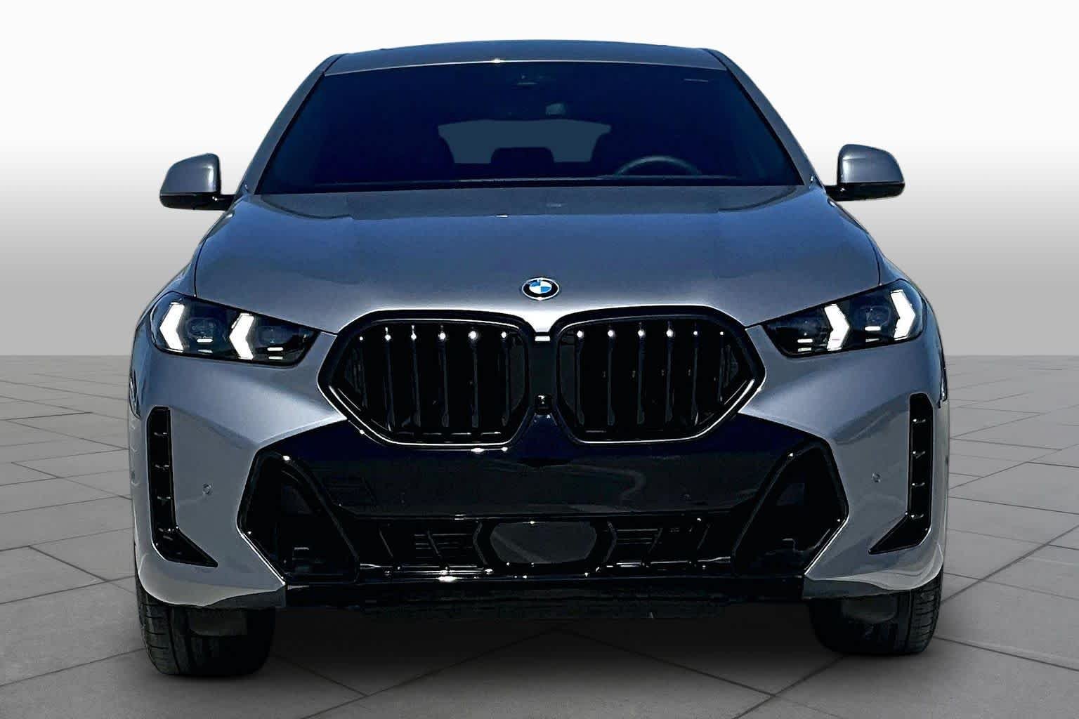 Used 2026 Skyscraper Grey Metallic BMW xDrive40i image 3