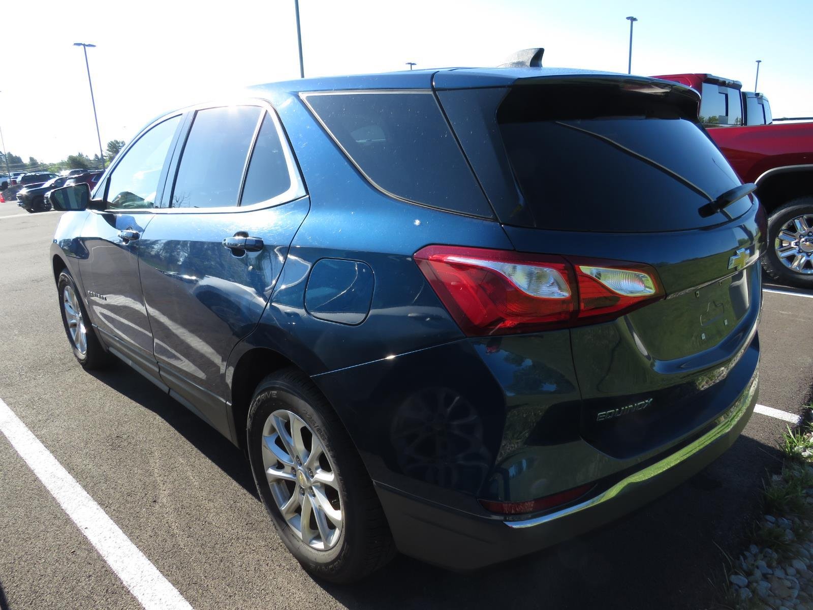 Used 2020 Pacific Blue Metallic Chevrolet LT image 10