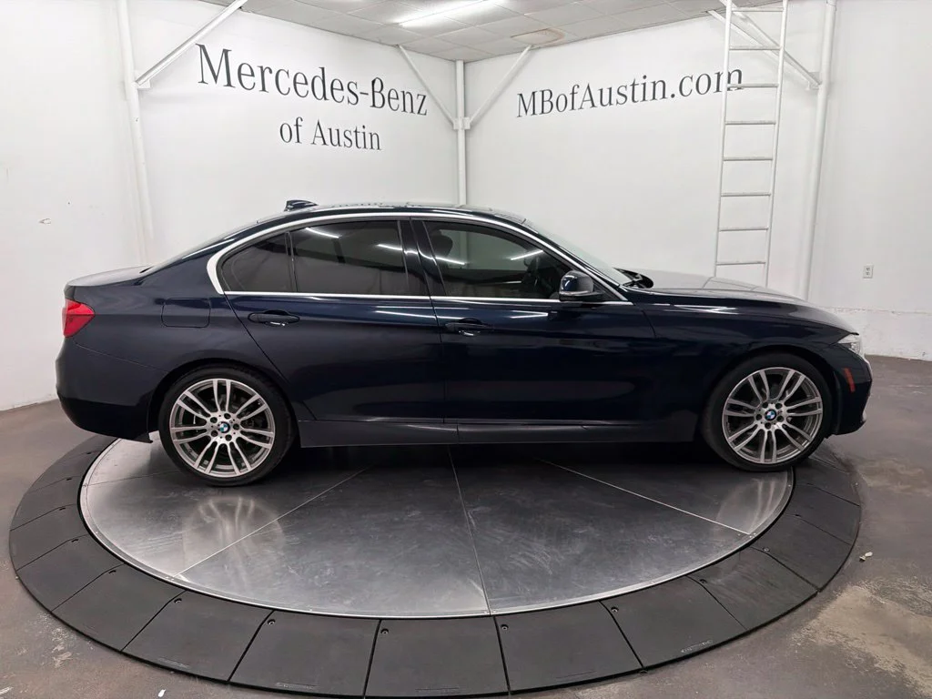 Used 2017 Blue BMW 330i image 8