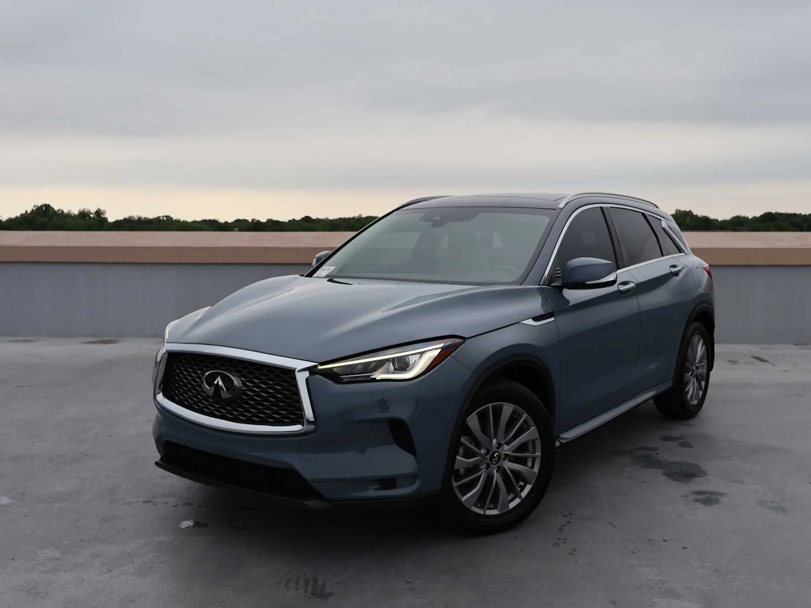 2023 INFINITI QX50 LUXE