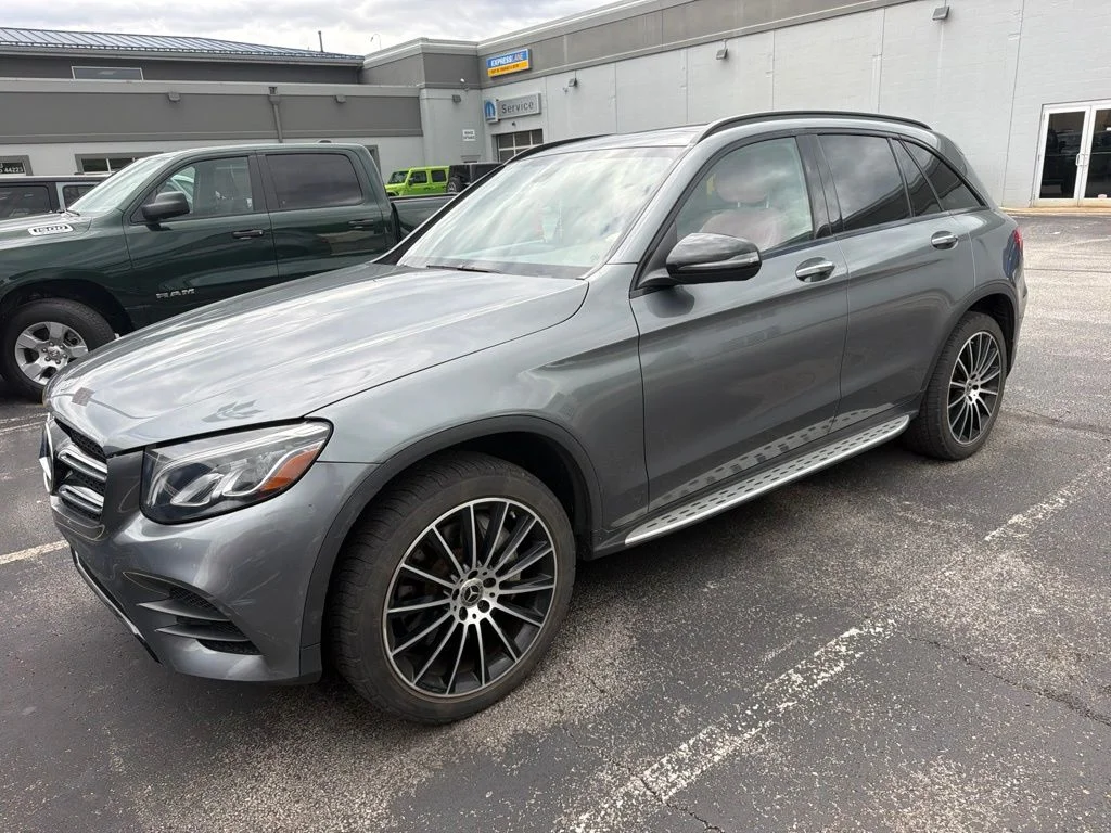 Used 2019  Mercedes-Benz GLC 300 image 3