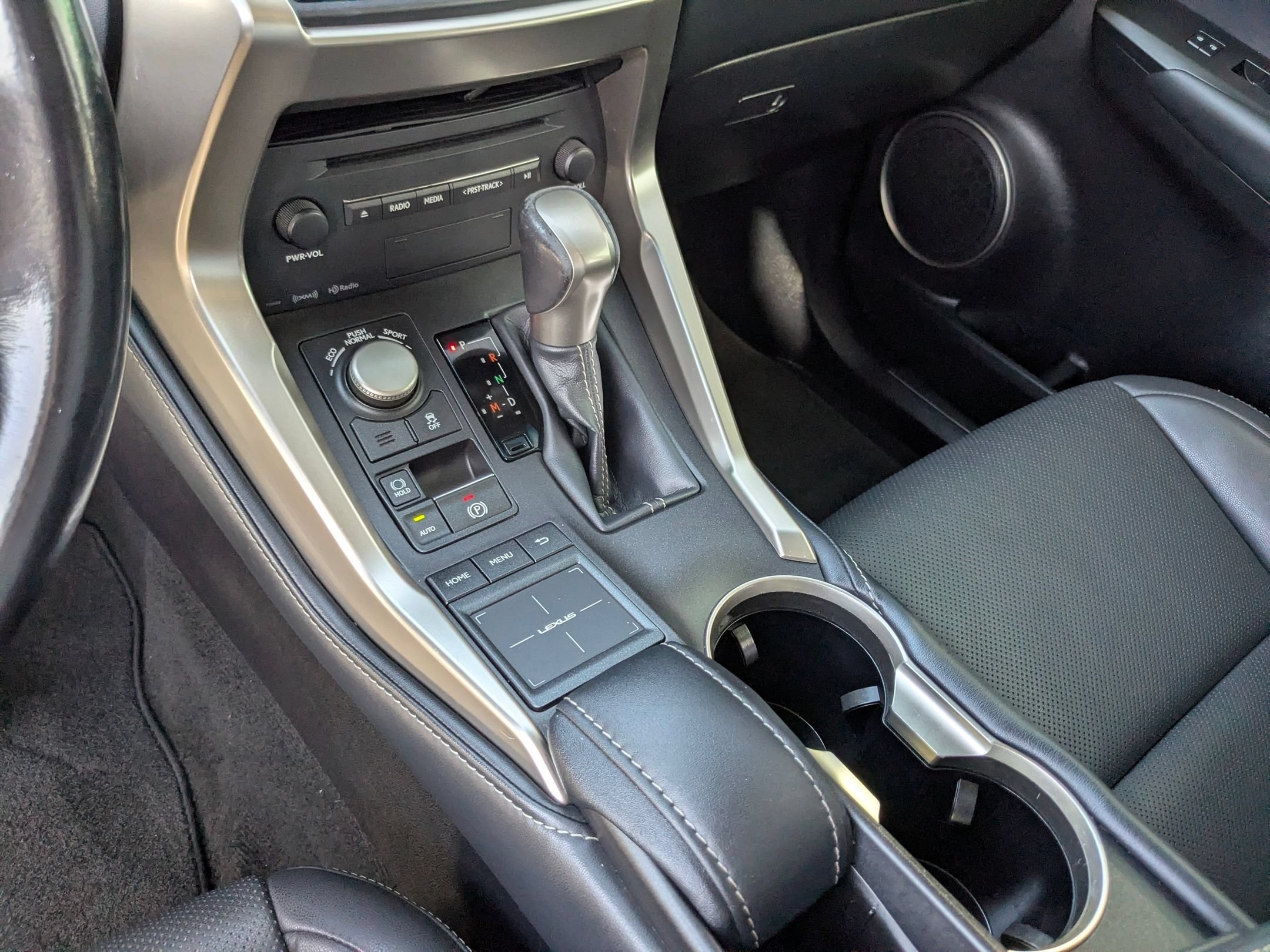 Used 2015 White Pearl Lexus 200t image 19