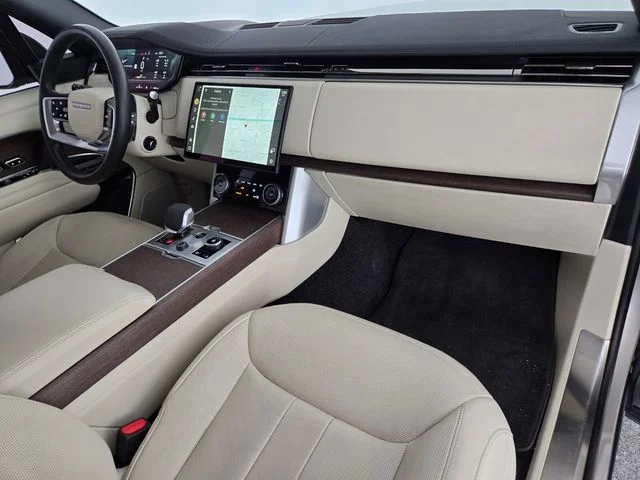 2023 Land Rover Range Rover SE - Photo 18