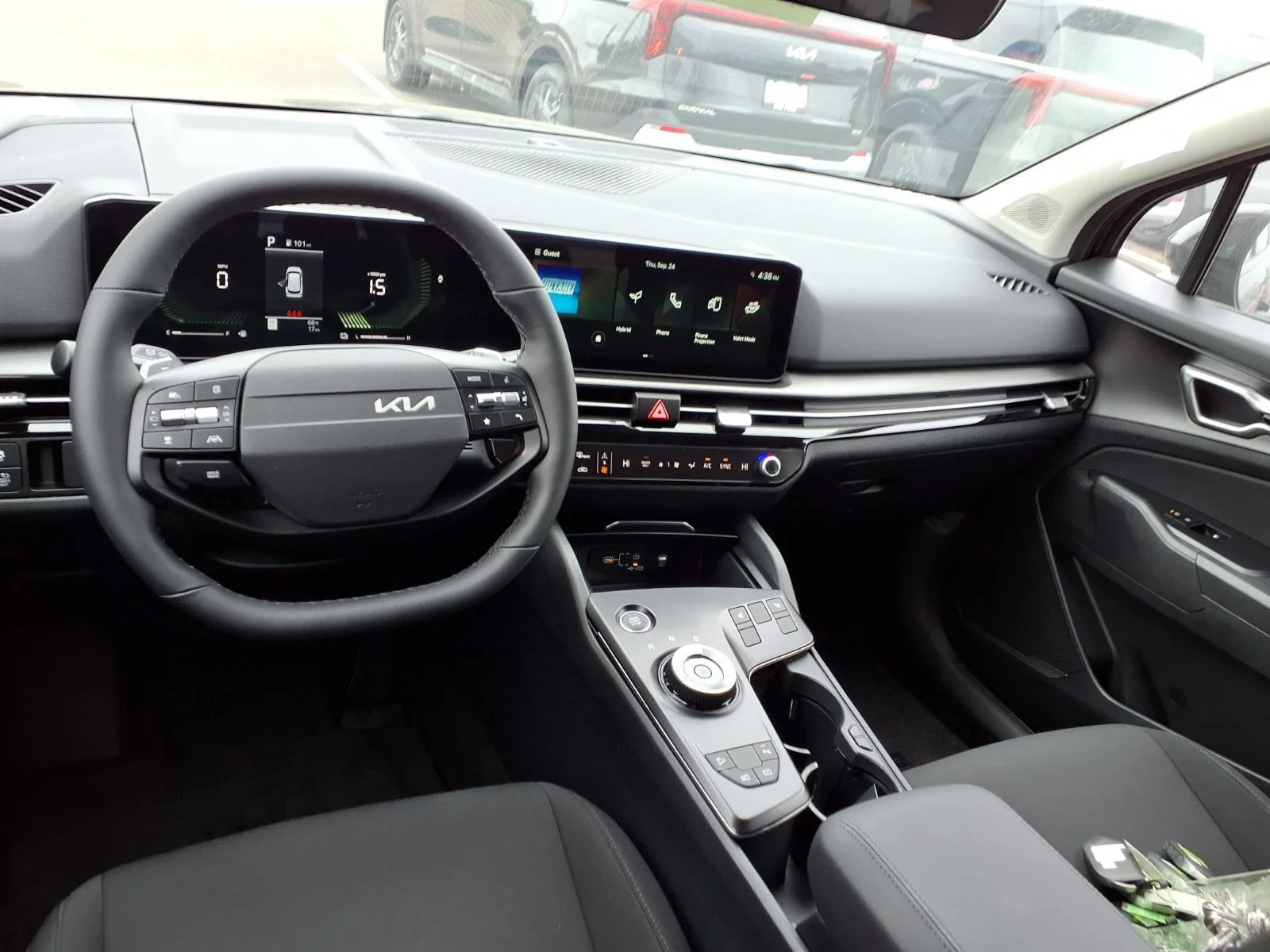 New 2027 Fusion Black Kia S image 4
