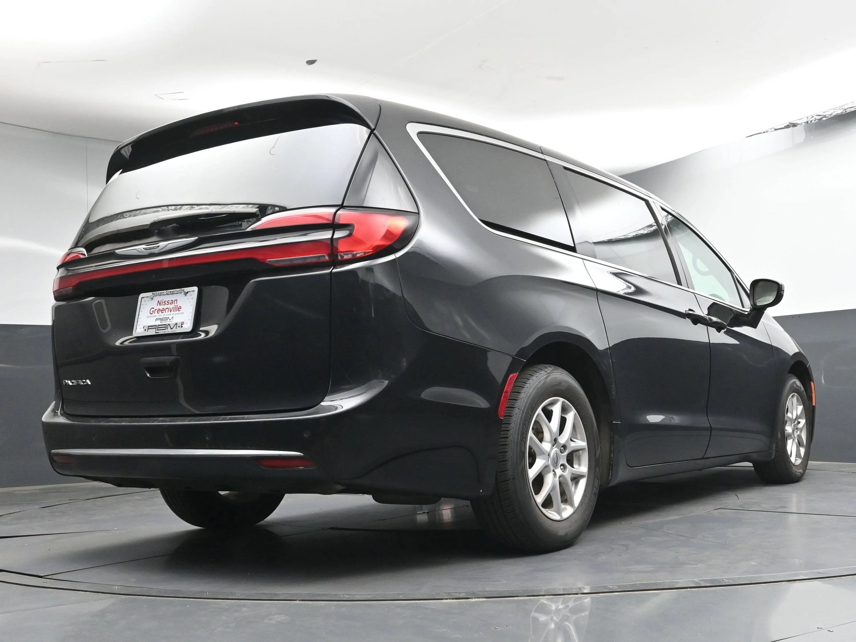 2023 Chrysler Pacifica Touring L - Photo 28
