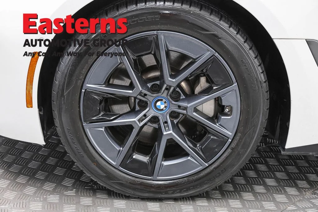 Used 2023 White BMW eDrive35 image 31