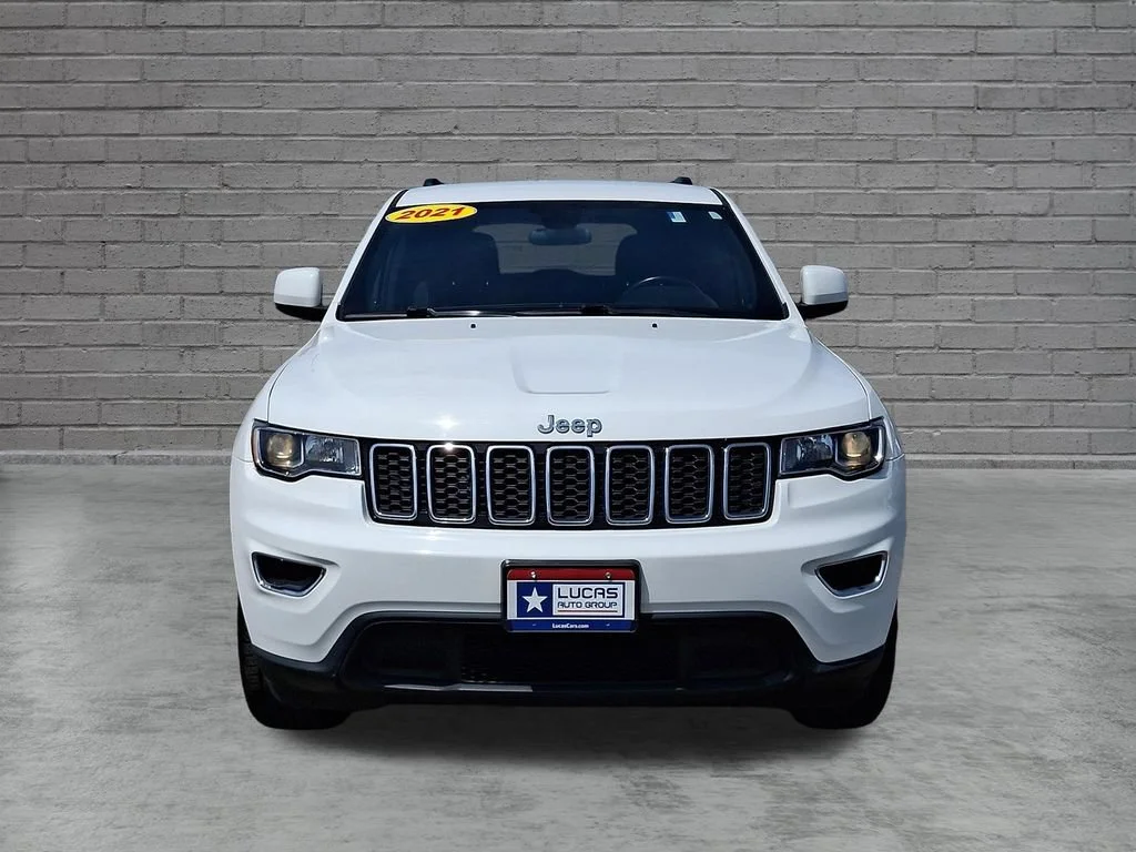 Used 2021 Bright White Clearcoat Jeep Laredo E image 4