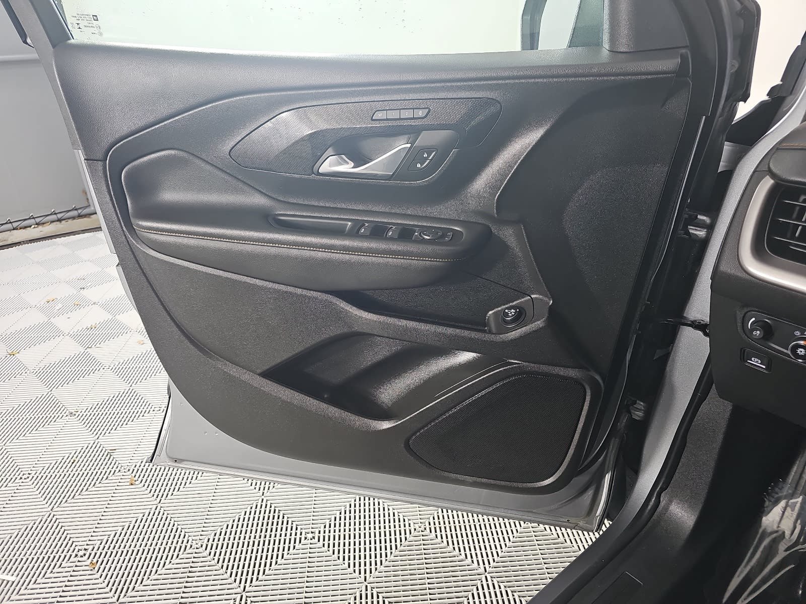 Used 2023 Silver GMC AT4 image 26