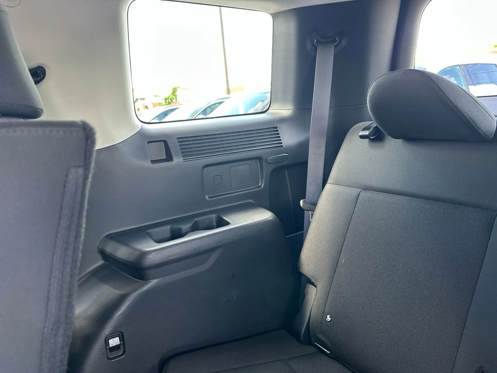 Used 2025 Black Hyundai SE image 21