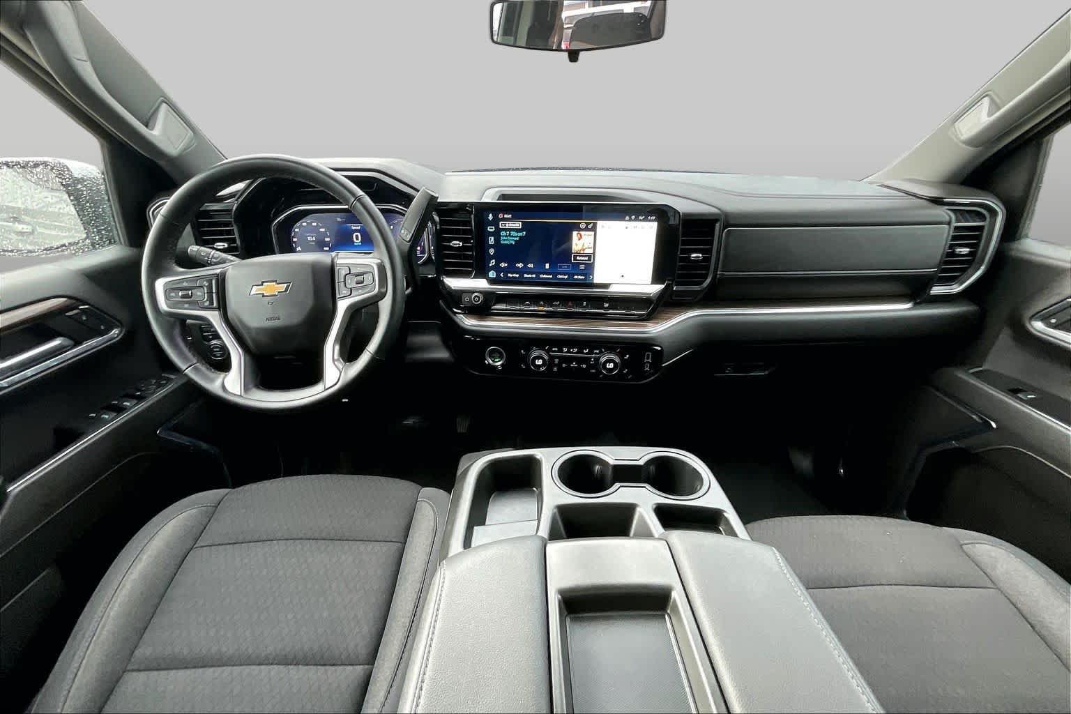 Used 2024 Sterling Gray Metallic Chevrolet LT image 15