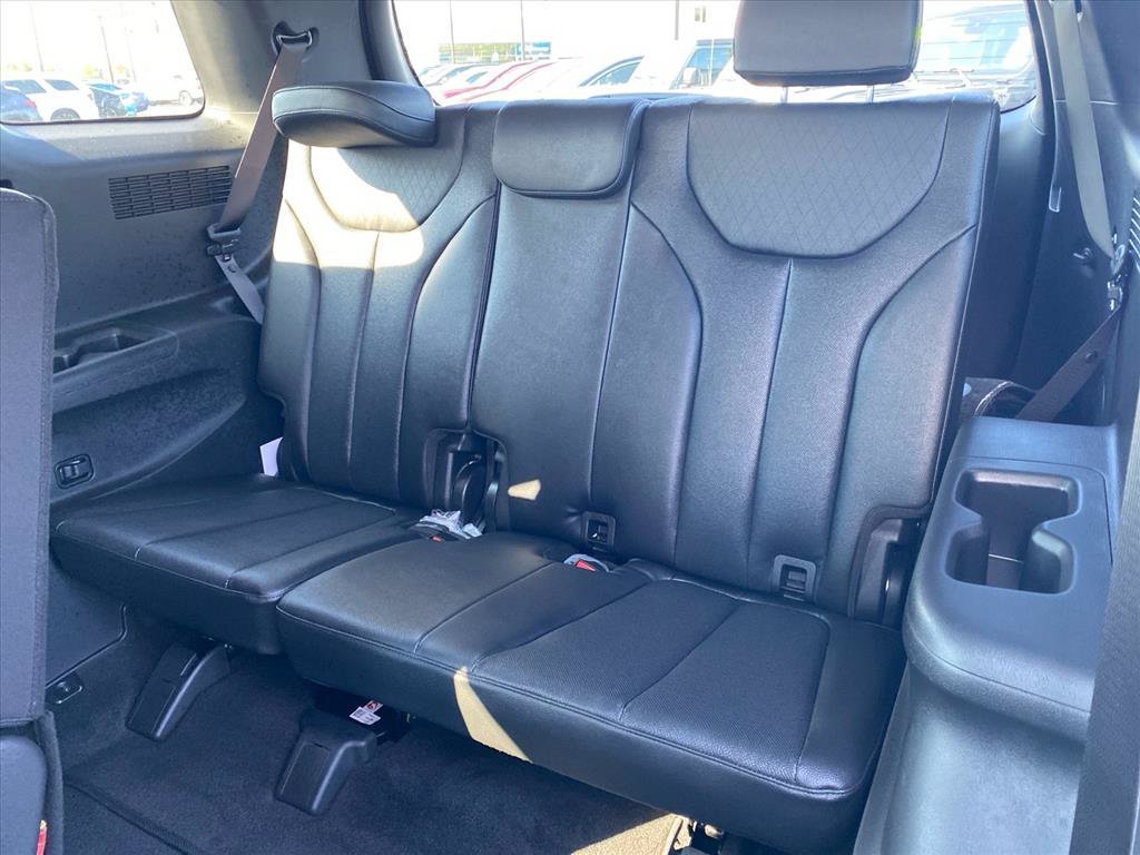 Used 2022 Abyss Black Pearl Hyundai SEL image 23