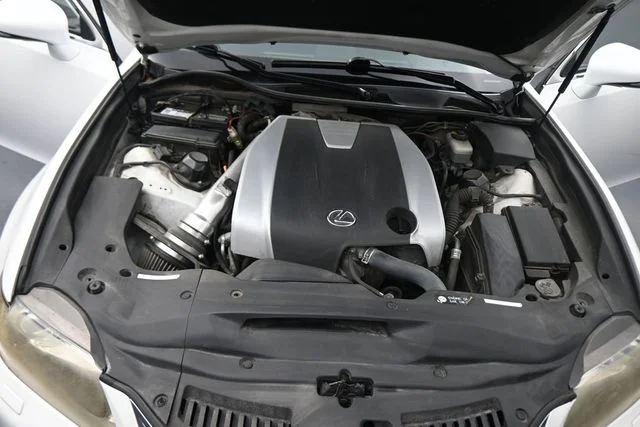 Used 2013 White Lexus 350 image 12