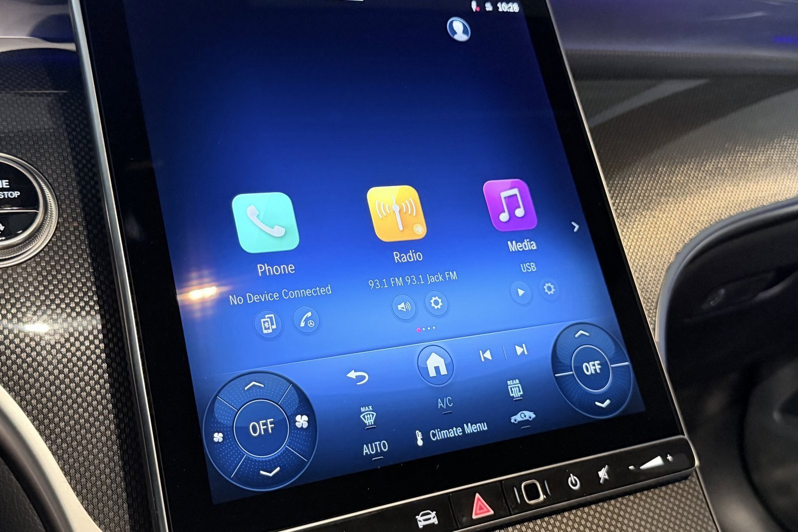 New 2026 Black Mercedes-Benz GLC 300 4MATIC® SUV image 43