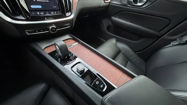 Used 2024 Silver Volvo Ultimate image 14