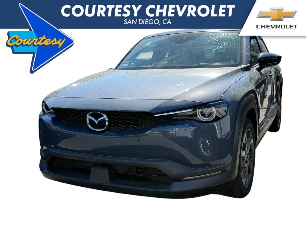 Used 2022  Mazda Premium Plus Package image 1