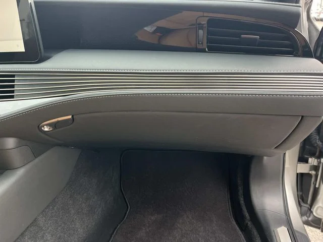2023 Lexus LS Base - Photo 26