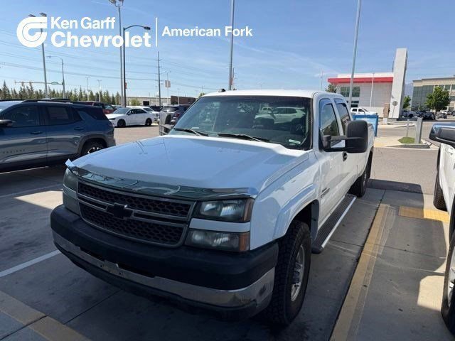 2005 Chevrolet Silverado HD LS 4WD Crew Cab SWB's photo
