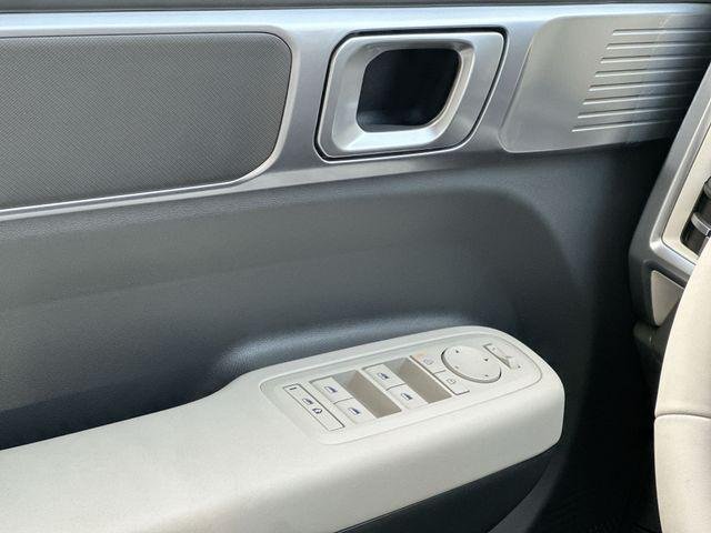 New 2026 Gray Hyundai SE image 17