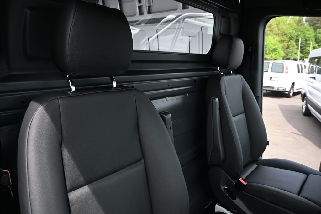 New 2026 Arctic White Mercedes-Benz Cargo 170 WB image 18