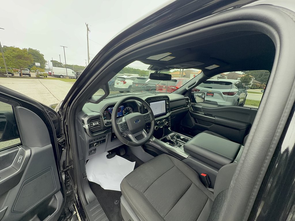Certified Used 2023 Agate Black Ford XLT image 11
