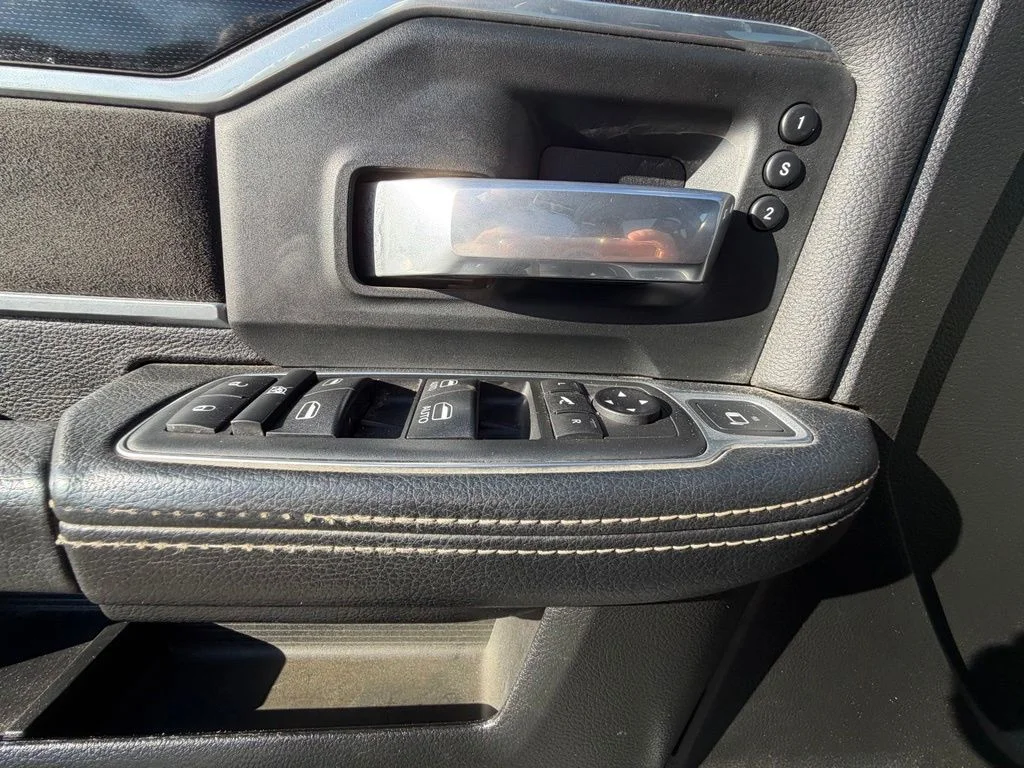 Used 2019 Black Ram Laramie image 15