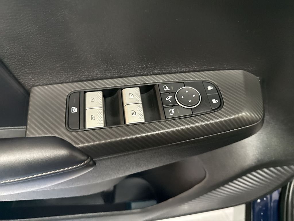Used 2024 Cosmic Blue Metallic Mitsubishi SE image 15