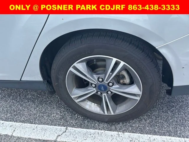 Used 2018 Silver Ford SE image 9