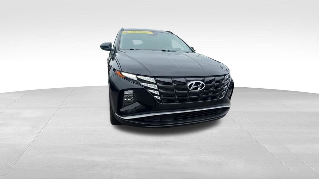 Used 2024 Black Pearl Hyundai SEL image 5