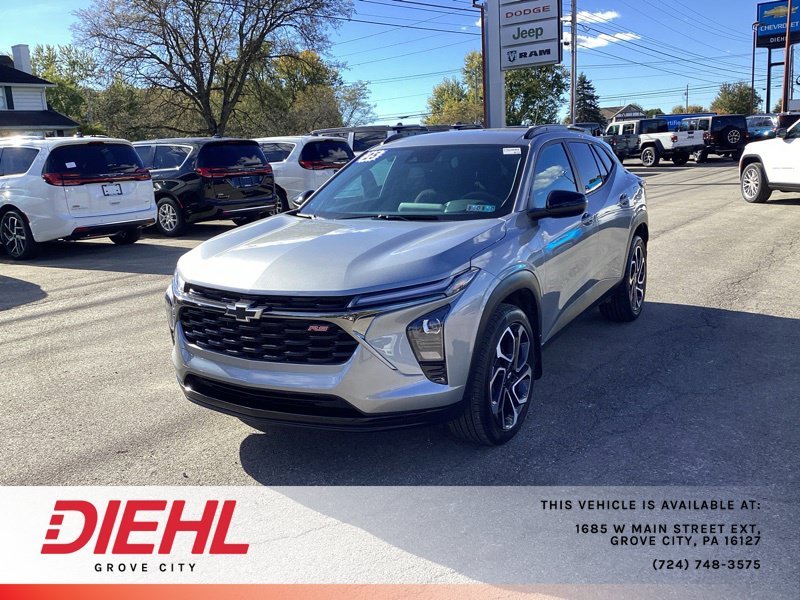 Used 2025 Gray Chevrolet 2RS image 3