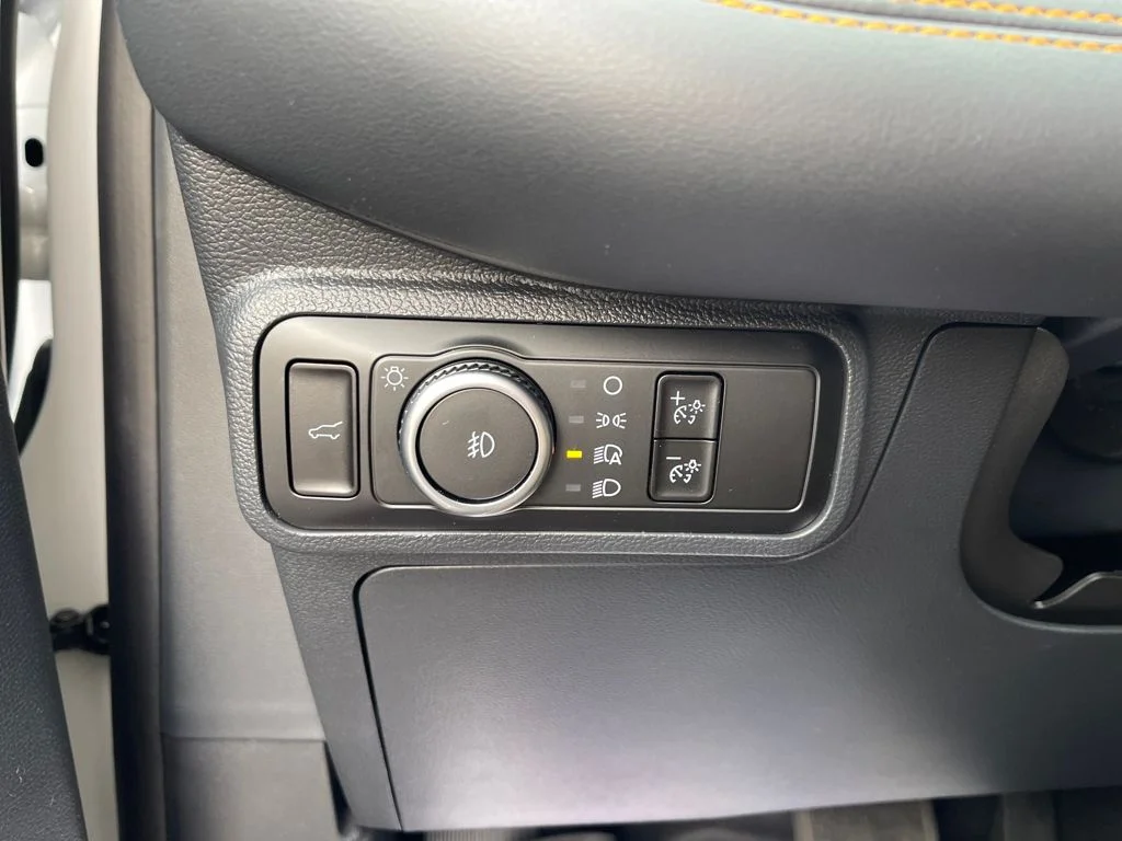 New 2026 Star White Metallic Tri-Coat Ford Tremor® image 32