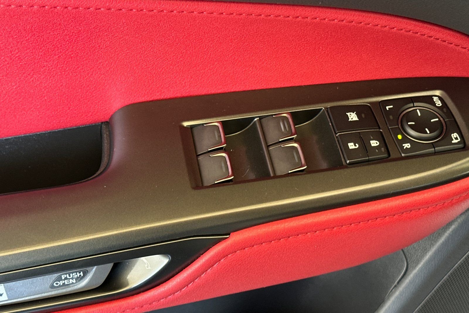 Used 2024 White Lexus 350 F SPORT Handling image 12