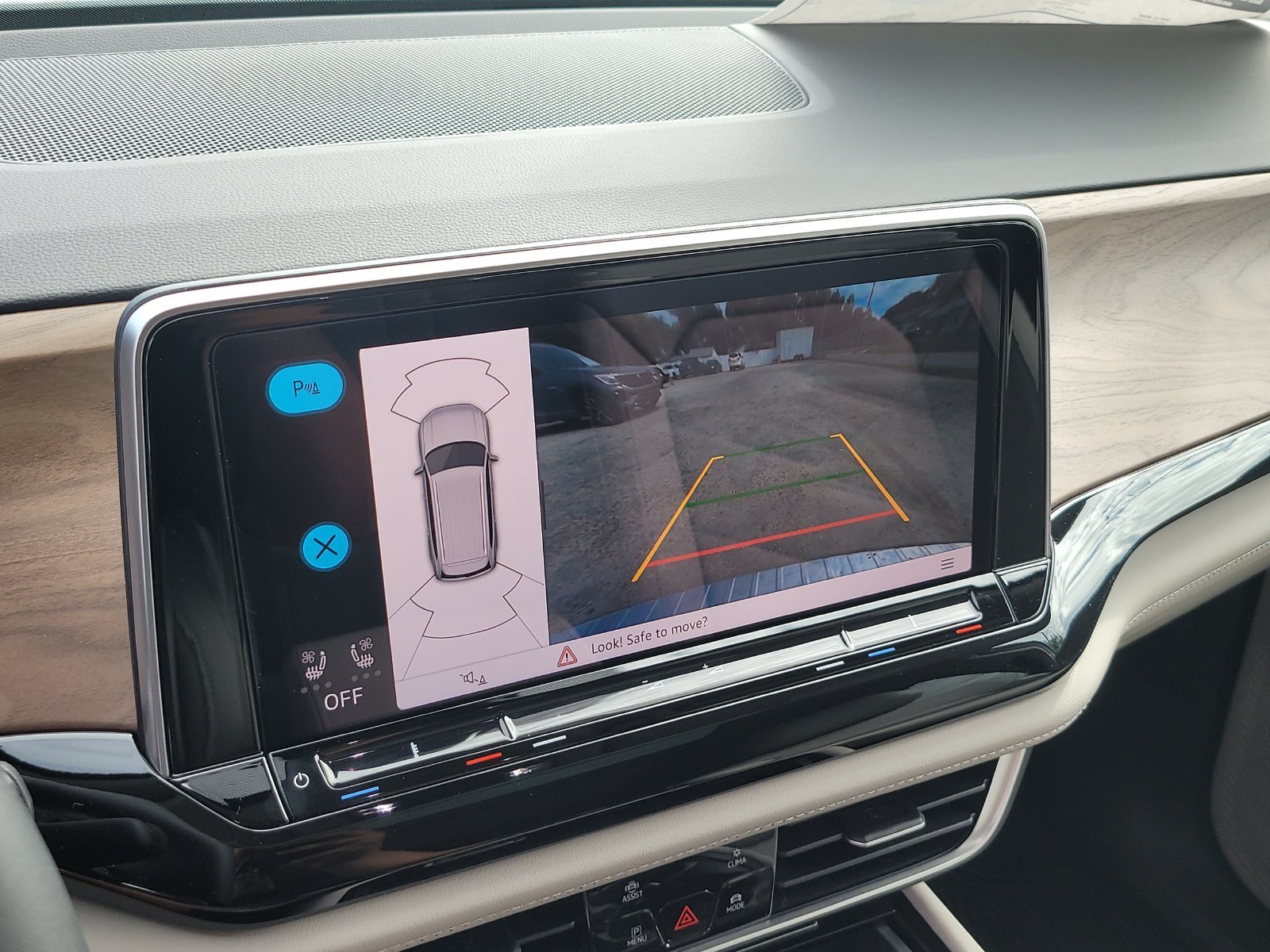 2026 Volkswagen Atlas SE w/Tech - Photo 25